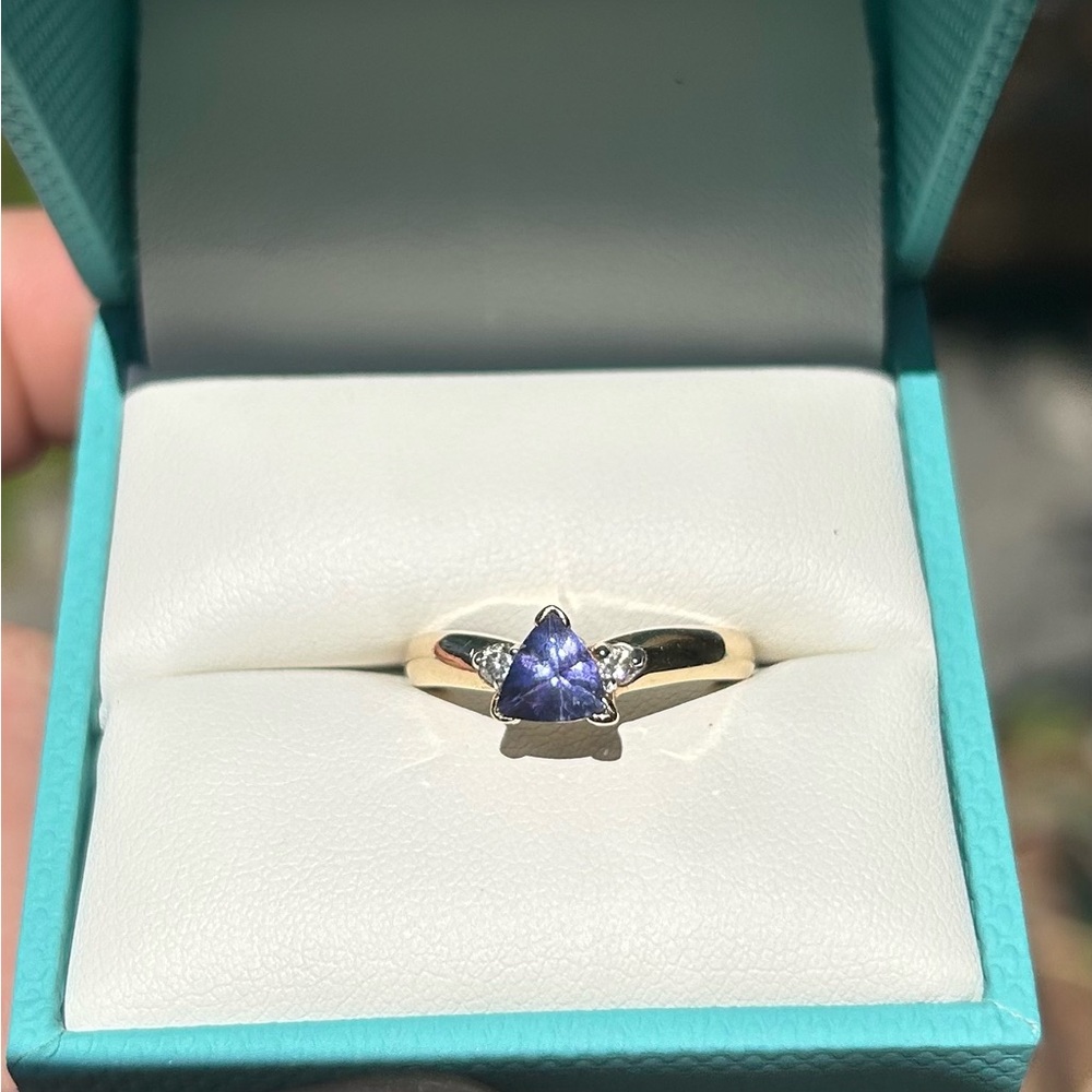 LeVian tanzanite and diamond yellow gold ring. - Picture 3 of 8